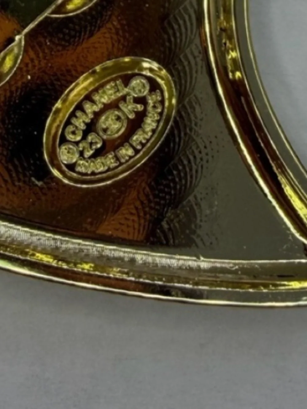 CHANEL Pin Brooch Coco Mark Heart Motif GP Rhinestone Gold Black EUC 2021K - Picture 6 of 9